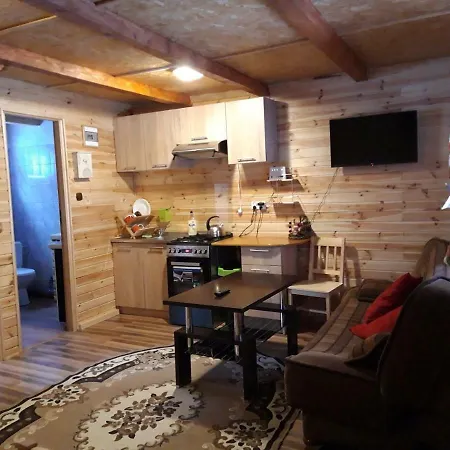 شقة Domek Pod Czarna Gora